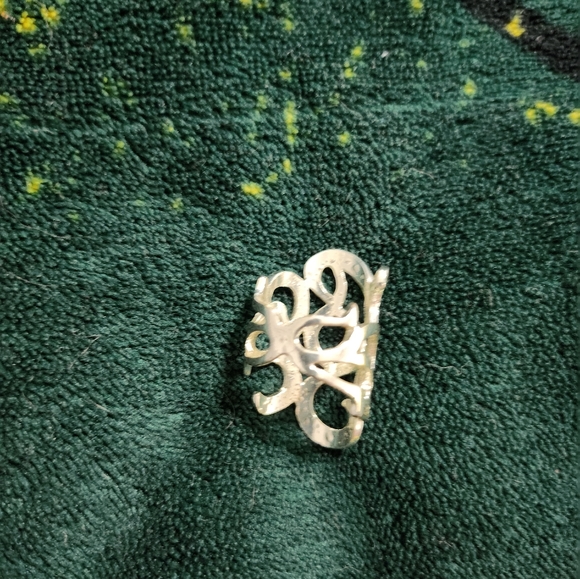 Finger ring - Picture 2 of 2